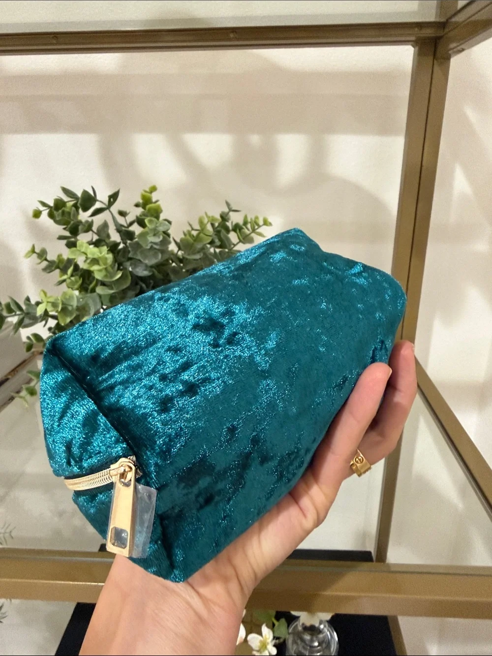 HR Velvet Cosmetic Pouch